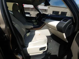 2012 Land Rover Range Rover Sport HSE Lux z VIN SALSK2D41CA746752, wystawiony jako Copart lot #53968505 z przebiegiem 134 228 mil mil oraz Tytuł czysty. Historia ofert i sprzedaży dostępna na DreamBid. Obrazek 5.