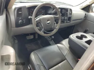 2007 Chevrolet Silverado 1500 1LT with VIN 2GCEK19C371653018, listed as a Copart auction lot 52855545 with 304,322 mi miles and Salvage Title. Bid and sale history available at DreamBid. Image 8.