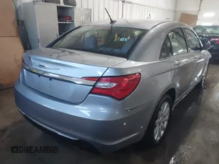 2014 Chrysler 200 Touring with VIN 1C3CCBBB0EN107711, listed as a IAAI auction lot 41576219 with 128,052 mi miles. Bid and sale history available at carsss.com. Image 4.