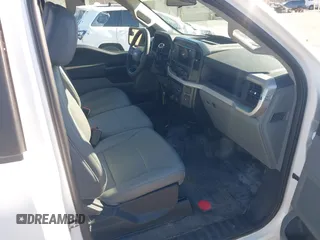 2022 Ford F-150 XL with VIN 1FTMF1CB5NKE39967, listed as a IAAI auction lot 41611291 with 53,485 mi miles and . Bid and sale history available at DreamBid. Image 5.