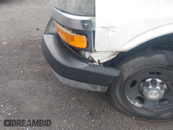 2011 Chevrolet Express Passenger 1LT with VIN 1GAZG1FG3B1143835, listed as a IAAI auction lot 42649421 with 162,129 mi miles and . Bid and sale history available at DreamBid. Image 6.