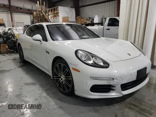 2016 Porsche Panamera 4 z VIN WP0AA2A71GL001868, wystawiony jako Copart lot #55299865 z przebiegiem 188 141 mil mil oraz Czysty tytuł • Clean title. Historia ofert i sprzedaży dostępna na DreamBid. Obrazek 4.