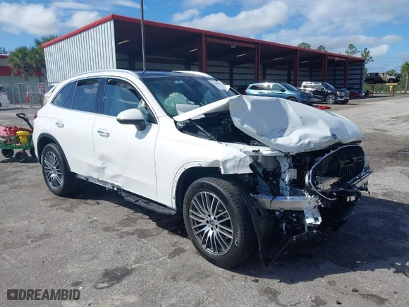 2025 Mercedes-Benz GLC with VIN W1NKM4HB3SF237083, listed as a IAAI auction lot 41666241 with 1 mi miles. Bid and sale history available at carsss.com. Image 1.