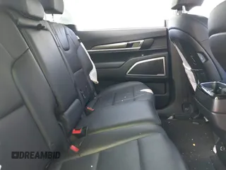2023 Kia Telluride LX z VIN 5XYP2DGC2PG394637, wystawiony jako IAAI lot #41697582 z przebiegiem 19 836 mil mil oraz . Historia ofert i sprzedaży dostępna na DreamBid. Obrazek 8.