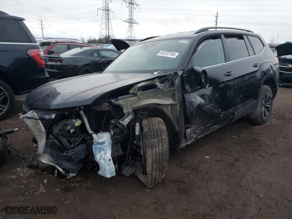 2024 Volkswagen Atlas 2.0T SE with VIN 1V2LR2CA4RC580463, listed as a Copart auction lot 81372744 with 300 mi miles and Salvage Title. Bid and sale history available at carsss.com. Image 1.