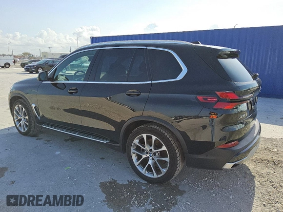 2024 BMW X5 xDrive40i z VIN 5UX23EU06R9T35813, wystawiony jako Copart lot #57442245 z przebiegiem 41 072 mil mil oraz Tytuł czysty. Historia ofert i sprzedaży dostępna na DreamBid. Obrazek 2.