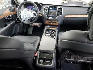 2024 Volvo XC90 Plus Bright Theme with VIN YV4L12PE8R1173048, listed as a Copart auction lot 51423415 with 13,738 mi miles and Salvage Title. Bid and sale history available at carsss.com. Image 8.