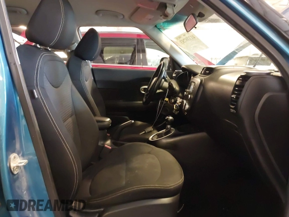 2016 Kia Soul + z VIN KNDJP3A51G7386182, wystawiony jako IAAI lot #41339753 z przebiegiem 144 526 mil mil oraz . Historia ofert i sprzedaży dostępna na DreamBid. Obrazek 5.