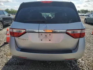 2011 Honda Odyssey LX z VIN 5FNRL5H2XBB103786, wystawiony jako Copart lot #56486615 z przebiegiem 102 559 mil mil oraz Czysty tytuł • Clean title. Historia ofert i sprzedaży dostępna na DreamBid. Obrazek 6.