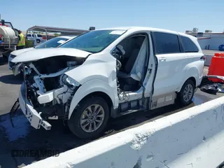 2022 Toyota Sienna LE с VIN 5TDKSKFC3NS070984, выставлен на аукционе IAAI как лот 41951686 с пробегом 10 846 миль миль и . История ставок и продаж доступна на DreamBid. Изображение 20.