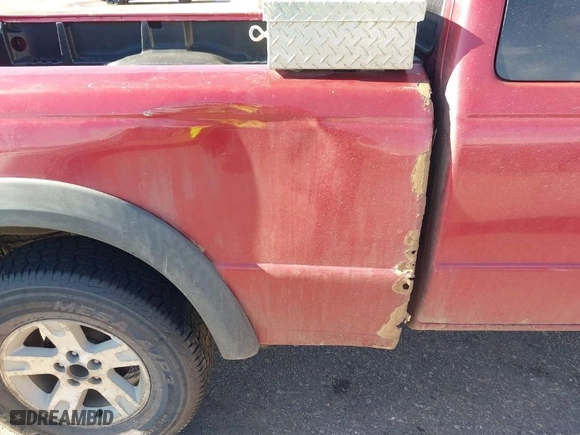 2004 Ford Ranger XL Fleet with VIN 1FTZR45E84PB40688, listed as a IAAI auction lot 41559447 with 272,999 mi miles. Bid and sale history available at carsss.com. Image 6.
