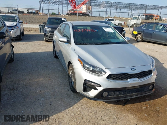 2020 Kia Forte LXS z VIN 3KPF24AD3LE212819, wystawiony jako IAAI lot #42374490 z przebiegiem 12 115 mil mil oraz . Historia ofert i sprzedaży dostępna na DreamBid. Obrazek 1.