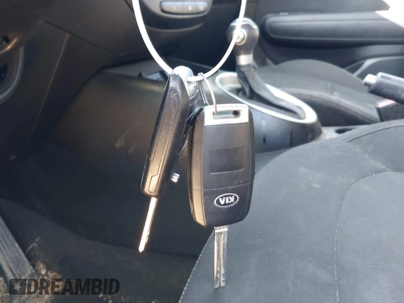 2014 Kia Soul with VIN KNDJN2A28E7022716, listed as a IAAI auction lot 41487053 with 226,757 mi miles. Bid and sale history available at carsss.com. Image 11.