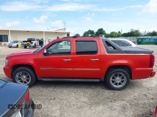 2009 Chevrolet Avalanche LTZ with VIN 3GNFK32059G229423, listed as a IAAI auction lot 42510957 with 192,935 mi miles and . Bid and sale history available at DreamBid. Image 14.