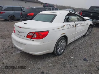 2008 Chrysler Sebring Limited with VIN 1C3LC65M48N289969, listed as a IAAI auction lot 41963154 with Not provided miles and . Bid and sale history available at DreamBid. Image 4.