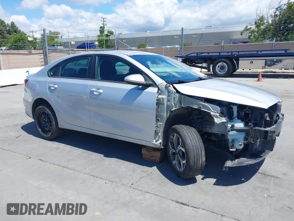 2021 Kia Forte LXS z VIN 3KPF24AD0ME349234, wystawiony jako IAAI lot #42238895 z przebiegiem 66 043 mil mil oraz . Historia ofert i sprzedaży dostępna na DreamBid. Obrazek 1.