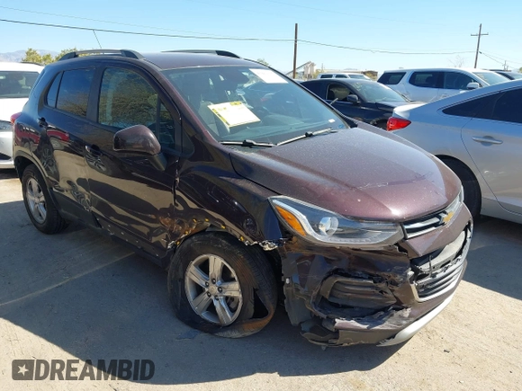 2021 Chevrolet Trax LT with VIN KL7CJPSM4MB364271, listed as a IAAI auction lot 41861337 with 65,930 mi miles. Bid and sale history available at carsss.com. Image 1.