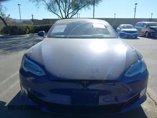 2020 Tesla Model S Long Range с VIN 5YJSA1E26LF411172, выставлен на аукционе IAAI как лот 41318180 с пробегом 45 332 миль миль и . История ставок и продаж доступна на DreamBid. Изображение 13.
