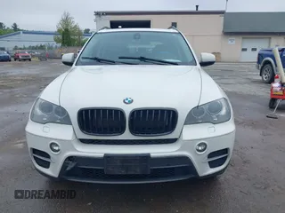 2013 BMW X5 xDrive35i z VIN 5UXZV4C51D0B03720, wystawiony jako IAAI lot #42284686 z przebiegiem 181 322 mil mil oraz . Historia ofert i sprzedaży dostępna na DreamBid. Obrazek 12.
