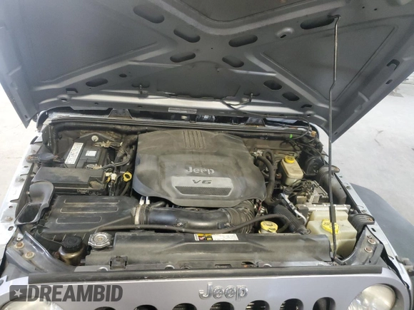 2014 Jeep Wrangler Unlimited Sport with VIN 1C4BJWDG6EL104739, listed as a Copart auction lot 62845045 with 167,155 mi miles and Clean title. Bid and sale history available at DreamBid. Image 11.