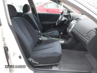 2004 Nissan Altima S with VIN 1N4AL11D64C137926, listed as a IAAI auction lot 41571445 with 124,147 mi miles. Bid and sale history available at carsss.com. Image 5.