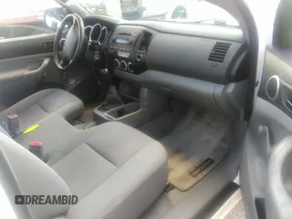 2006 Toyota Tacoma with VIN 5TENX22N56Z153598, listed as a IAAI auction lot 42097202 with 163,986 mi miles. Bid and sale history available at carsss.com. Image 5.