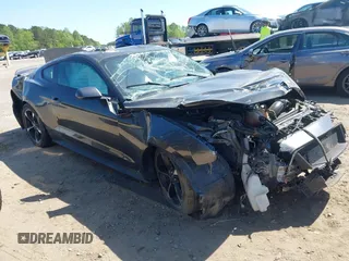 2019 Ford Mustang EcoBoost z VIN 1FA6P8TH0K5201432, wystawiony jako IAAI lot #42003897 z przebiegiem 44 571 mil mil oraz . Historia ofert i sprzedaży dostępna na DreamBid. Obrazek 1.
