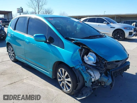 2013 Honda Fit Sport with VIN JHMGE8H56DC034820, listed as a IAAI auction lot 41737797 with 157,846 mi miles. Bid and sale history available at carsss.com. Image 1.