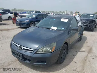2006 Honda Accord Sdn LX with VIN 3HGCM56486G711010, listed as a IAAI auction lot 41926275 with 167,899 mi miles. Bid and sale history available at carsss.com. Image 18.