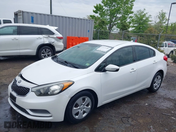 2015 Kia Forte LX with VIN KNAFX4A69F5306199, listed as a IAAI auction lot 42125781 with 116,788 mi miles and . Bid and sale history available at carsss.com. Image 17.