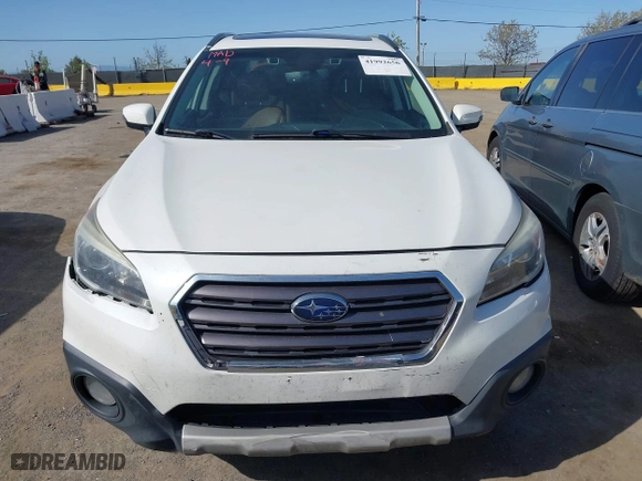 2017 Subaru Outback Touring with VIN 4S4BSETC5H3382683, listed as a IAAI auction lot 41992656 with 226,518 mi miles. Bid and sale history available at carsss.com. Image 12.