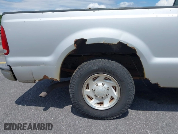2004 Ford F-250 XL с VIN 1FTNF20L84EC26032, выставлен на аукционе IAAI как лот 42426809 с пробегом 203 584 миль миль и . История ставок и продаж доступна на DreamBid. Изображение 12.