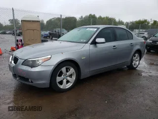 2007 BMW 5 Series 525xi z VIN WBANF33527CW71379, wystawiony jako Copart lot #74191714 z przebiegiem Nie podano mil oraz Szkoda całkowita • Salvage title. Historia ofert i sprzedaży dostępna na DreamBid. Obrazek 1.