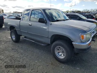 1995 Toyota T100 z VIN JT4VD22E1S0016497, wystawiony jako Copart lot #44385205 z przebiegiem 190 432 mil mil oraz Szkoda całkowita • Salvage title. Historia ofert i sprzedaży dostępna na DreamBid. Obrazek 4.