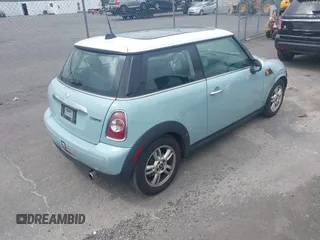 2012 MINI Hardtop with VIN WMWSU3C53CT186381, listed as a IAAI auction lot 42713573 with 134,408 mi miles and . Bid and sale history available at DreamBid. Image 4.