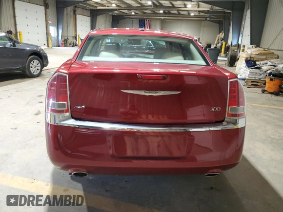 2014 Chrysler 300 z VIN 2C3CCARG9EH308723, wystawiony jako Copart lot #52051595 z przebiegiem 39 478 mil mil oraz Szkoda całkowita • Salvage title. Historia ofert i sprzedaży dostępna na DreamBid. Obrazek 6.