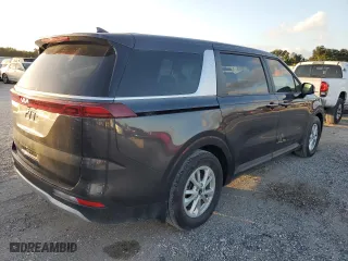 2024 Kia Carnival LX with VIN KNDNB4H30R6325800, listed as a Copart auction lot 76455764 with 8,696 mi miles and Salvage Title. Bid and sale history available at carsss.com. Image 3.