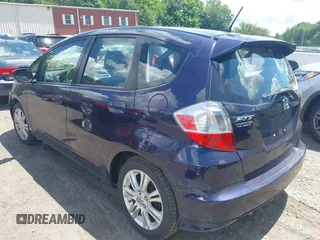2010 Honda Fit Sport with VIN JHMGE8H42AC007620, listed as a IAAI auction lot 42742785 with 180,312 mi miles and . Bid and sale history available at DreamBid. Image 3.