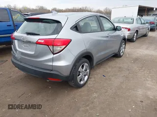 2021 Honda HR-V LX with VIN 3CZRU5H37MM703180, listed as a IAAI auction lot 41737591 with 34,190 mi miles. Bid and sale history available at carsss.com. Image 4.