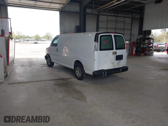 2012 Chevrolet Express Cargo with VIN 1GCSGAFX8C1176033, listed as a IAAI auction lot 42068630 with 260,289 mi miles and . Bid and sale history available at DreamBid. Image 3.