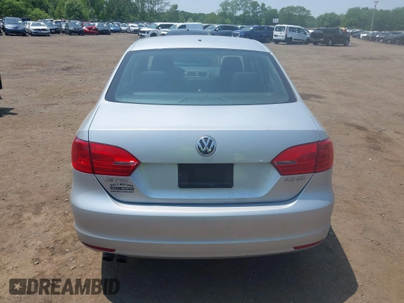 2012 Volkswagen Jetta SE z VIN 3VWDP7AJ5CM309927, wystawiony jako IAAI lot #42414951 z przebiegiem 128 109 mil mil oraz . Historia ofert i sprzedaży dostępna na DreamBid. Obrazek 16.