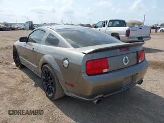 2005 Ford Mustang GT Deluxe with VIN 1ZVFT82H155236134, listed as a IAAI auction lot 42336089 with 112,668 mi miles and . Bid and sale history available at DreamBid. Image 3.