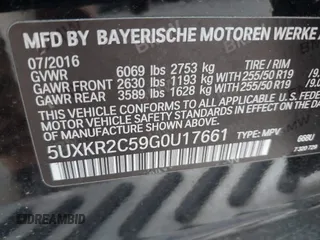 2016 BMW X5 sDrive35i with VIN 5UXKR2C59G0U17661, listed as a IAAI auction lot 40931088 with 90,963 mi miles. Bid and sale history available at carsss.com. Image 9.