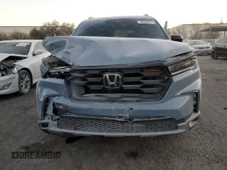 2025 Honda Pilot TrailSport with VIN 5FNYG1H62SB012877, listed as a Copart auction lot 42648605 with 3,631 mi miles and Salvage Title. Bid and sale history available at carsss.com. Image 5.