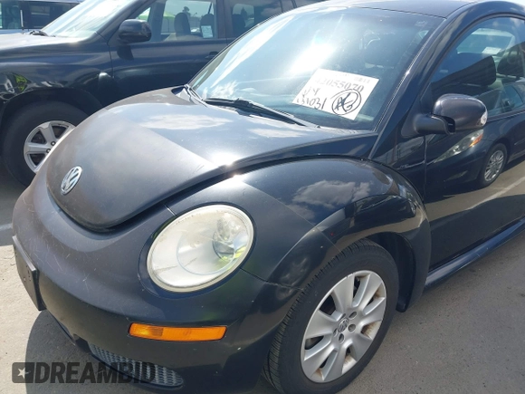 2008 Volkswagen New Beetle Coupe S with VIN 3VWPW31C38M505088, listed as a IAAI auction lot 42055070 with 137,031 mi miles. Bid and sale history available at carsss.com. Image 13.