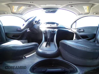 2020 Chevrolet Trax LT with VIN KL7CJLSB0LB070677, listed as a IAAI auction lot 42303980 with 95,043 mi miles and . Bid and sale history available at DreamBid. Image 19.