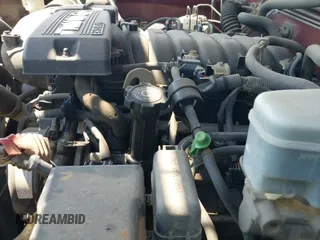 2005 Toyota Tundra Limited с VIN 5TBDT48105S501030, выставлен на аукционе IAAI как лот 43037992 с пробегом 352 000 миль миль и . История ставок и продаж доступна на DreamBid. Изображение 19.
