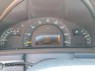 2001 Mercedes-Benz C 230/260/280/320 z VIN WDBRF61J71F094732, wystawiony jako Copart lot #50448475 z przebiegiem 39 911 mil mil oraz Czysty tytuł • Clean title. Historia ofert i sprzedaży dostępna na DreamBid. Obrazek 9.