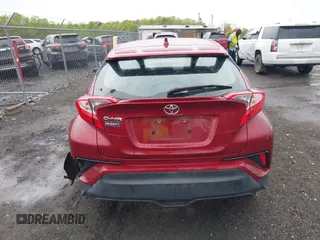 2019 Toyota C-HR XLE with VIN NMTKHMBX0KR088761, listed as a IAAI auction lot 42037328 with 28,501 mi miles and . Bid and sale history available at DreamBid. Image 16.