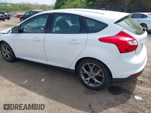 2014 Ford Focus SE with VIN 1FADP3K25EL251024, listed as a IAAI auction lot 42123157 with 74,311 mi miles and . Bid and sale history available at carsss.com. Image 3.
